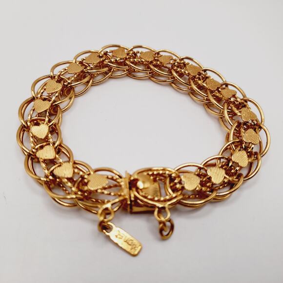 Vintage Monet Textured Gold Plated Bracelet with Push Knob Clasp 7.25” - Picture 2 of 7